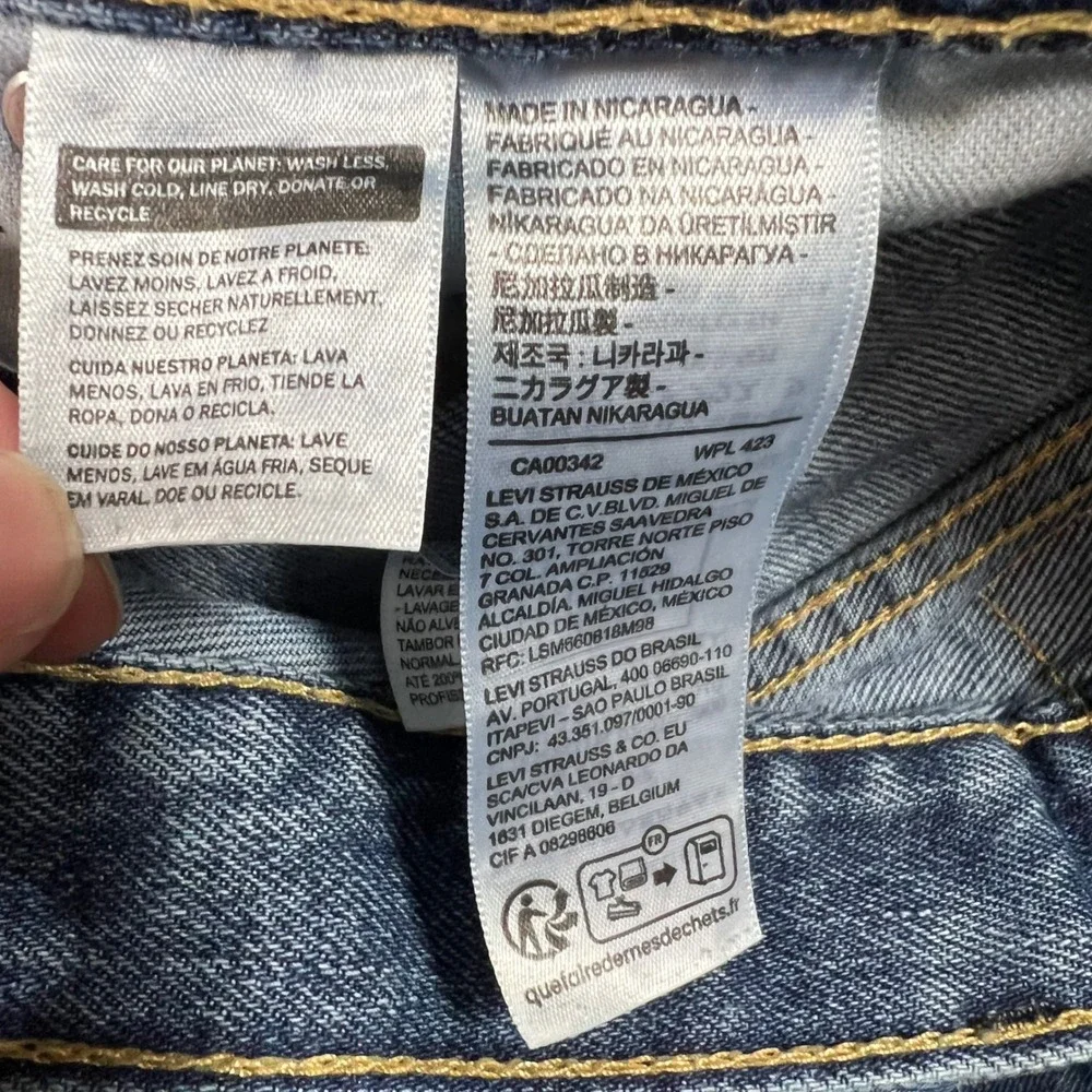 Levis normal wear